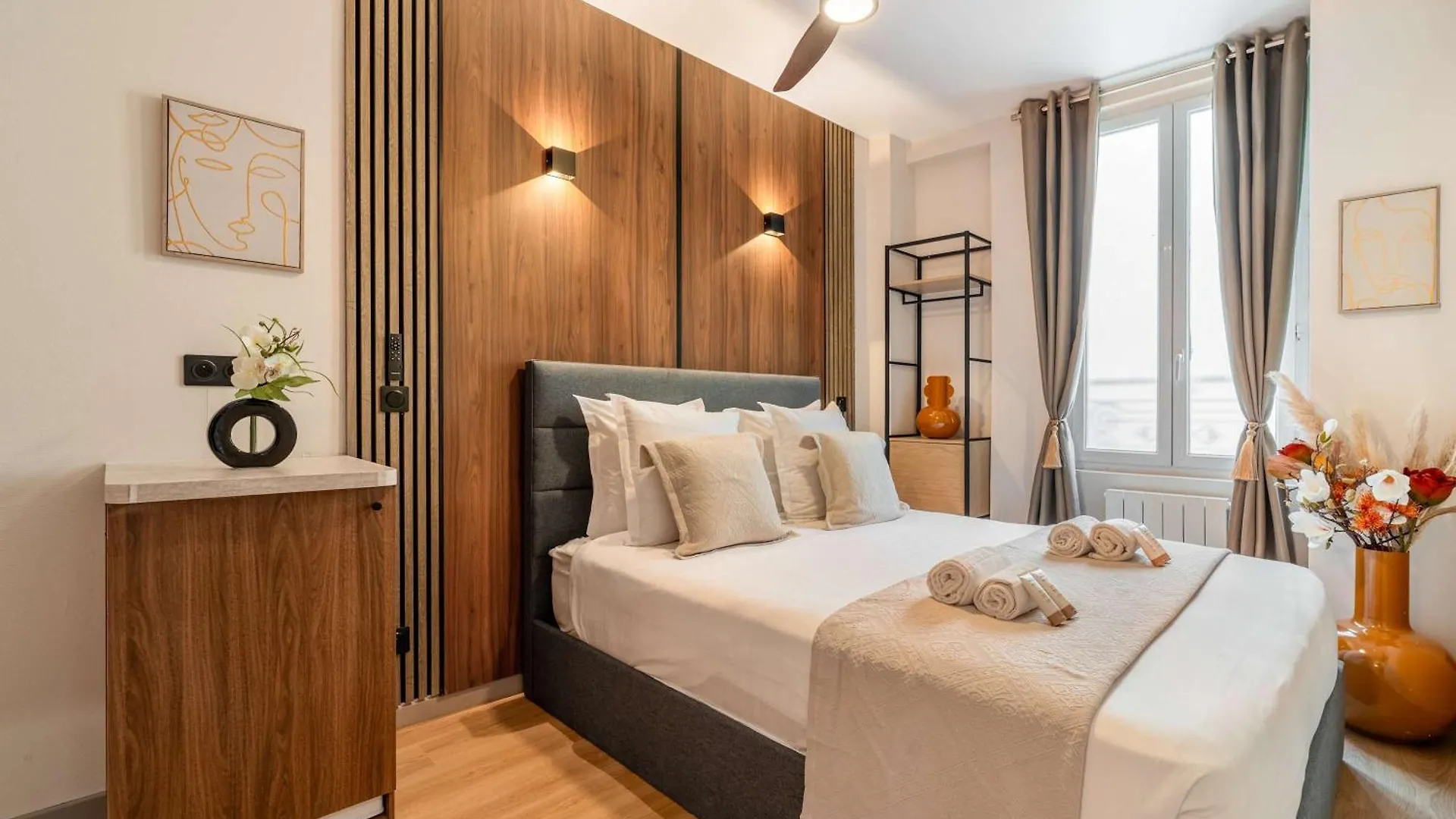Calm Studio Near Montparnasse contacts